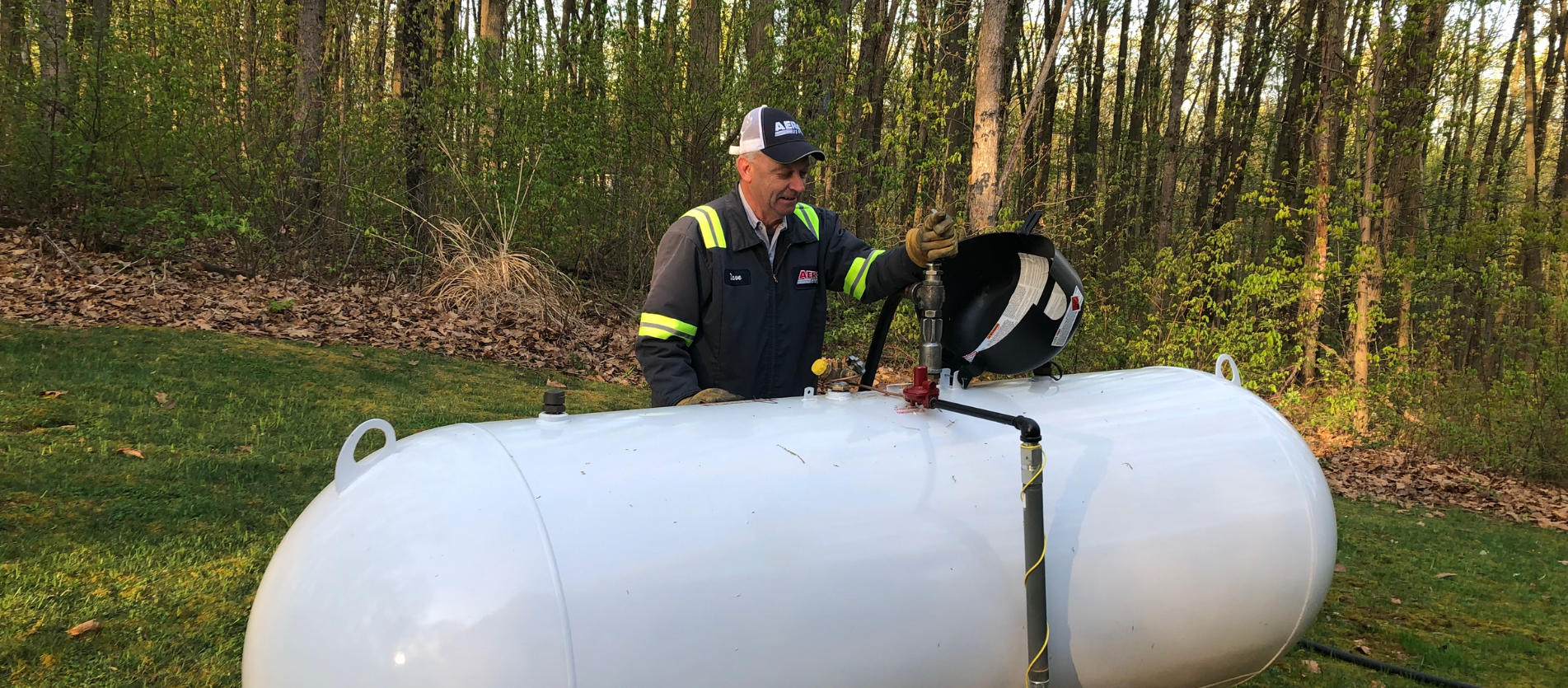 Aero Energy driver performs a fuel delivery.