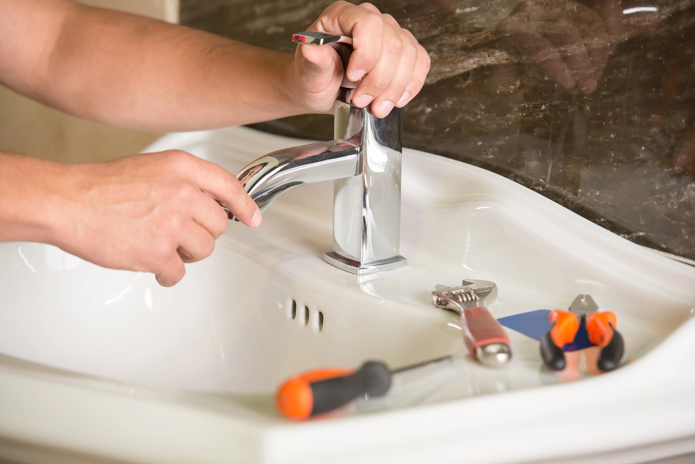An Expert’s Guide To Leaky Faucet Repair